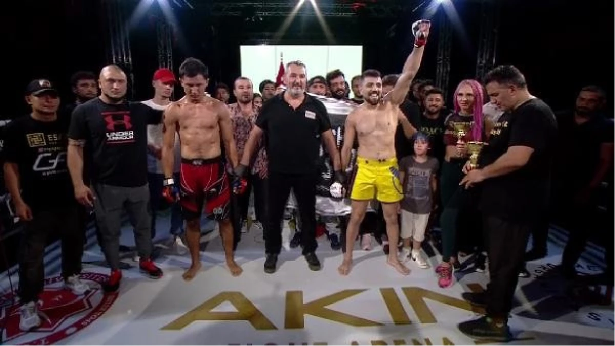 Akın Fight Arena D-Smart ve D-Smart GO’da nefesleri kesti