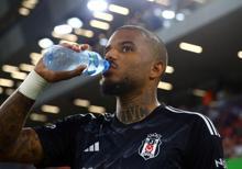 KF Tirana-Beşiktaş maçından kareler....