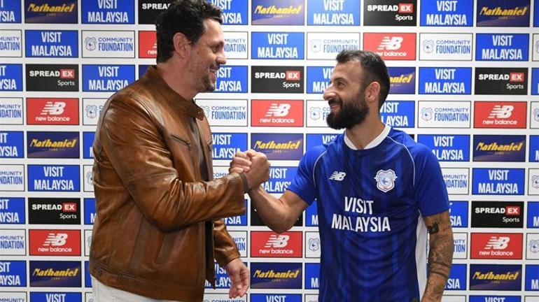 Manolis Siopis, Erol Bulutun takımı Cardiff Cityde