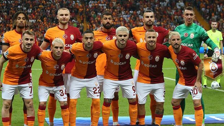 Galatasaraylı yıldız futbolculara tribünden şok tepki