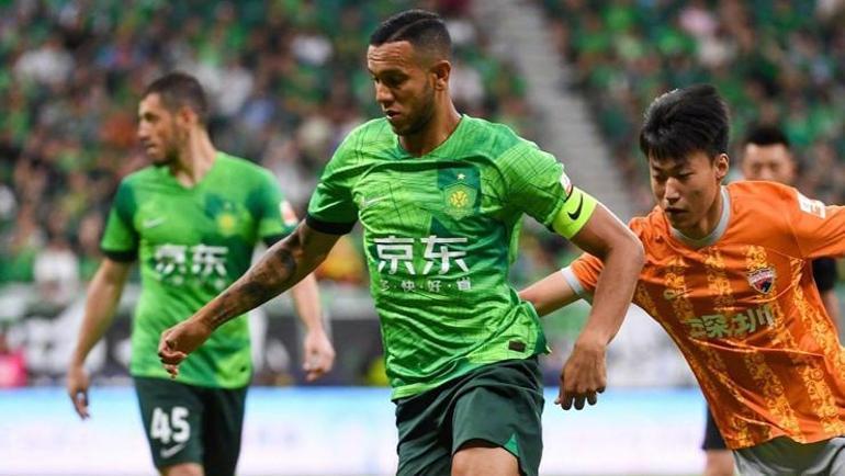 Josef de Souza sürprizi Beijing Guoandan ayrıldı...