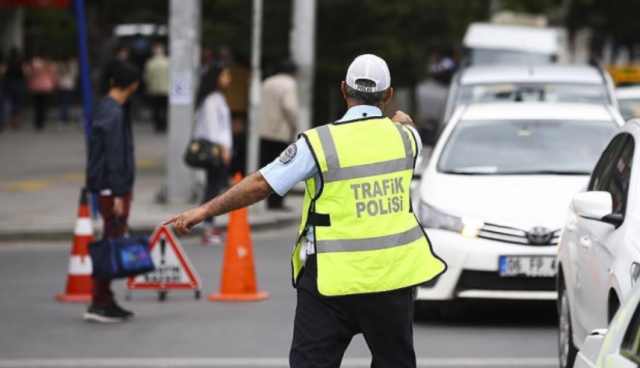 Okulun ilk günü otobüsler ücretsiz mi? İstanbul'da pazartesi günü toplu taşıma ücretsiz mi, bedava mı?