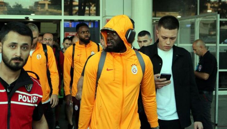 Antalya'da, Galatasaray'a coşkulu karşılama! 'Aşkın Olayım…'