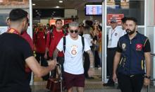 Galatasaray, Antalya'da coşkuyla karşılandı