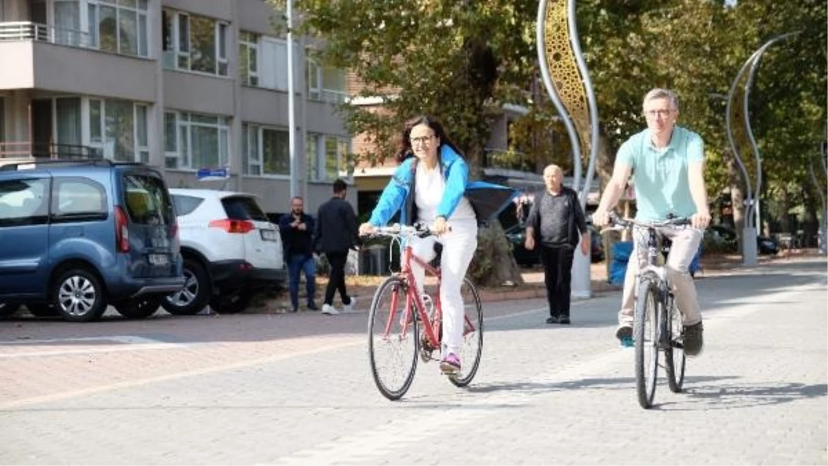 Çalışma yaşamına hemşire olarak başladı, hayatının kırılma noktası valiliğe taşıdı