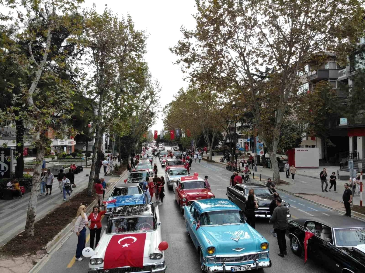 Kadıköy’de Cumhuriyet’in 100. yılı kutlandı