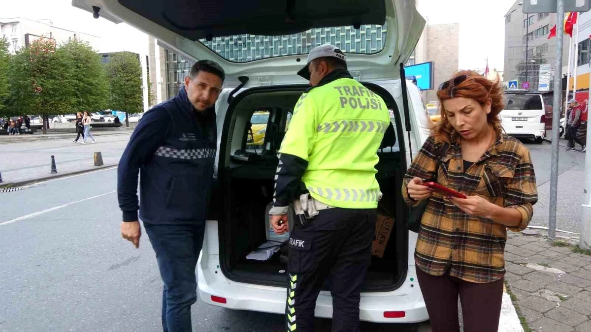 Taksim’de taksi şoförlerine denetim: Bir kadın sürücüye 4 bin 64 TL ceza