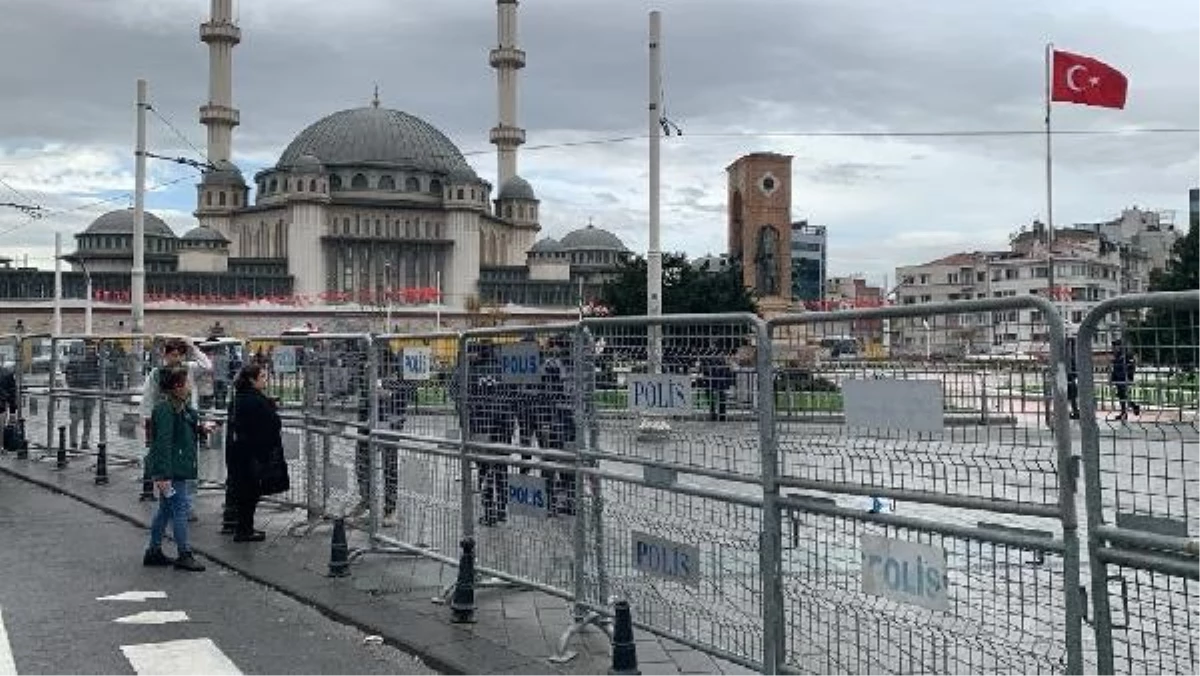 Taksim Meydanı Kadına Yönelik Şiddete Karşı Güvenlik Önlemleriyle Kapatıldı