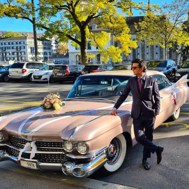 Ünlü İş Adamı Sinan Urfalı, Lüks Ferrari ile Kaza Yaptı