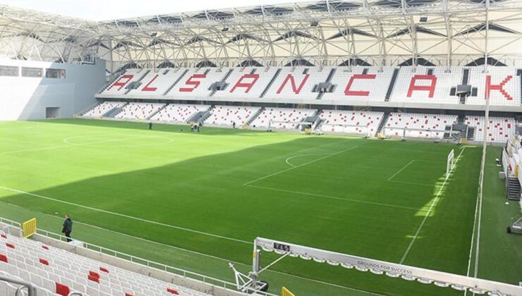 Altay'da stadyum krizi