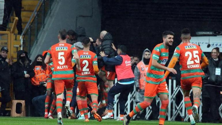 Beşiktaş Teknik Direktörü Rıza Çalımbaydan olay sözler Geldiğime acıdım, Sen nasıl kalecisin, Kadro dışı olmaz