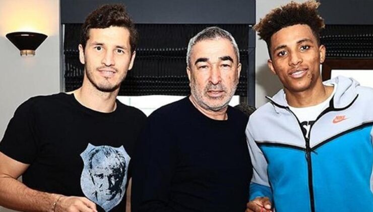 Beşiktaş'ta Samet Aybaba ve Feyyaz Uçar, futbolculara yılbaşı hediyesi verdi