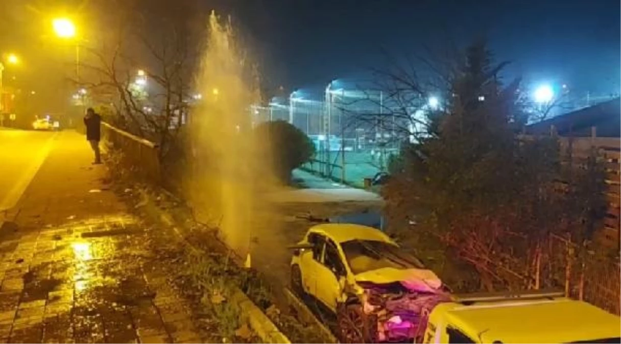 Beykoz’da otomobil bariyerlere saplandı ve alt yola düştü