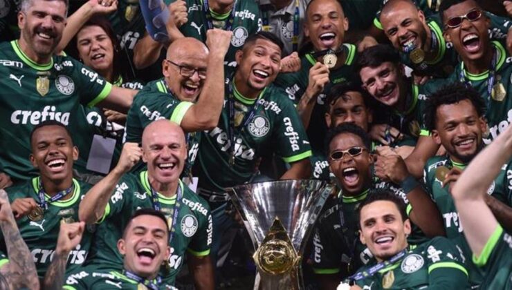 Brezilya'da şampiyon Palmeiras! Eski Fenerbahçeli Jailson da sevince katıldı