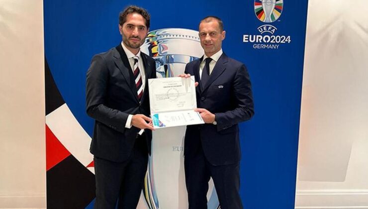 Hamit Altıntop, UEFA MIP programını tamamlayıp diplomasını aldı
