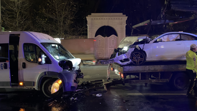 Beşiktaş'ta Trafik Kazası: 9 Kişi Yaralandı