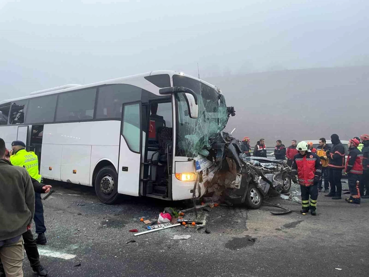 Kuzey Marmara Otoyolu’ndaki feci kazada araçlardan birinin cenazeden dönenleri taşıdığı ortaya çıktı