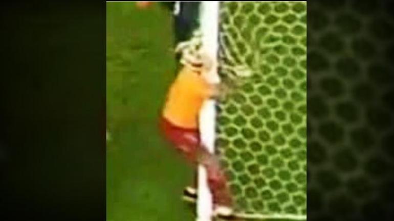 Mauro Icardinin başına gelmeyen kalmadı İşte o anlar...