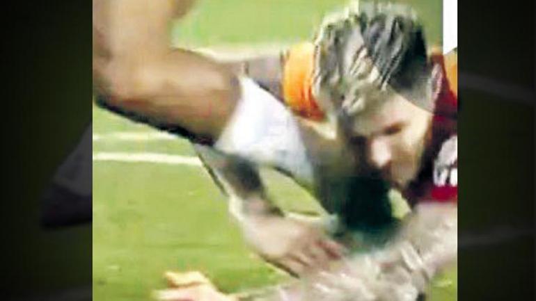 Mauro Icardinin başına gelmeyen kalmadı İşte o anlar...
