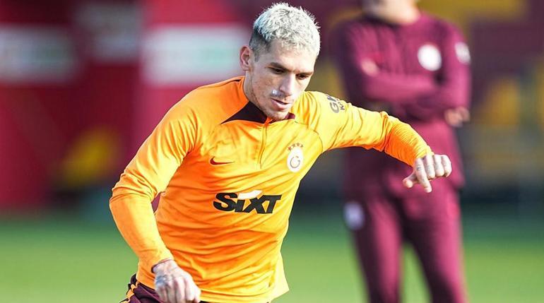 Rekabete Galatasaray damgası Finallerdeki üstünlüğü dikkat çekiyor...