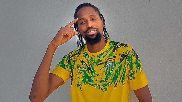 ÖZEL | Fenerbahçenin eski yıldızı Abdoulaye Ba, yıllar sonra itiraf etti Aziz Yıldırım, Vitor Pereira, Robin van Persie ve Volkan Demirel...