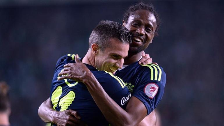 ÖZEL | Fenerbahçenin eski yıldızı Abdoulaye Ba, yıllar sonra itiraf etti Aziz Yıldırım, Vitor Pereira, Robin van Persie ve Volkan Demirel...