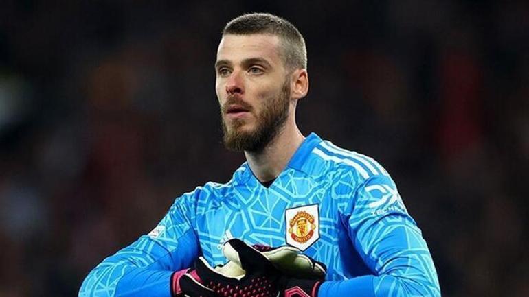 Altay Bayındıra Suudi Arabistan müjdesi Manchester Unitedda ilk maçına çıkmadan iyi haberi aldı