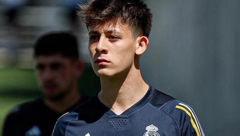 Arda Güler hayrete düşürdü Carlo Ancelotti idmanı durdurdu