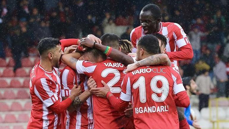 Boluspor - Bandırmaspor maçında tarihi anlar Kaleyi açıp gole izin verdiler