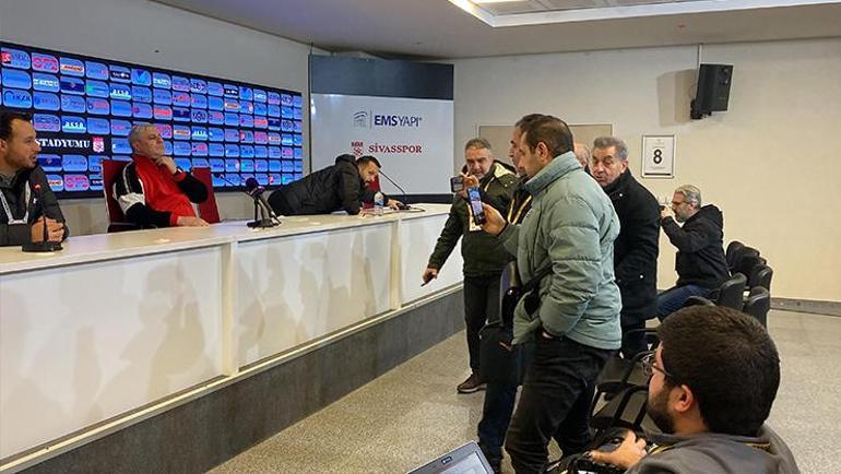 Marius Sumudicaya gazetecilerden protesto Şaşırıp kaldı...