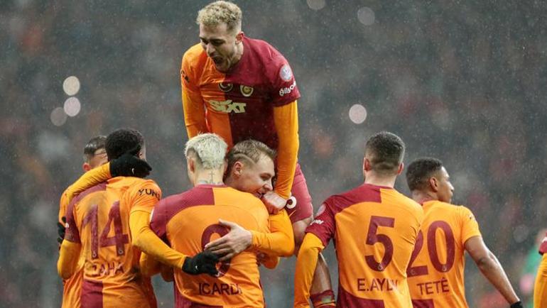 Okan Buruk riskleri aldı İşte Galatasarayın şifresi...