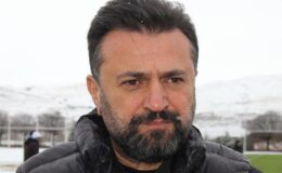 Sivasspor Teknik Direktörü Bülent Uygun transferde sayı verdi