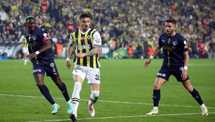 Fenerbahçe'de şok tepki! Çıkan futbolcuyu taraftar protesto etti