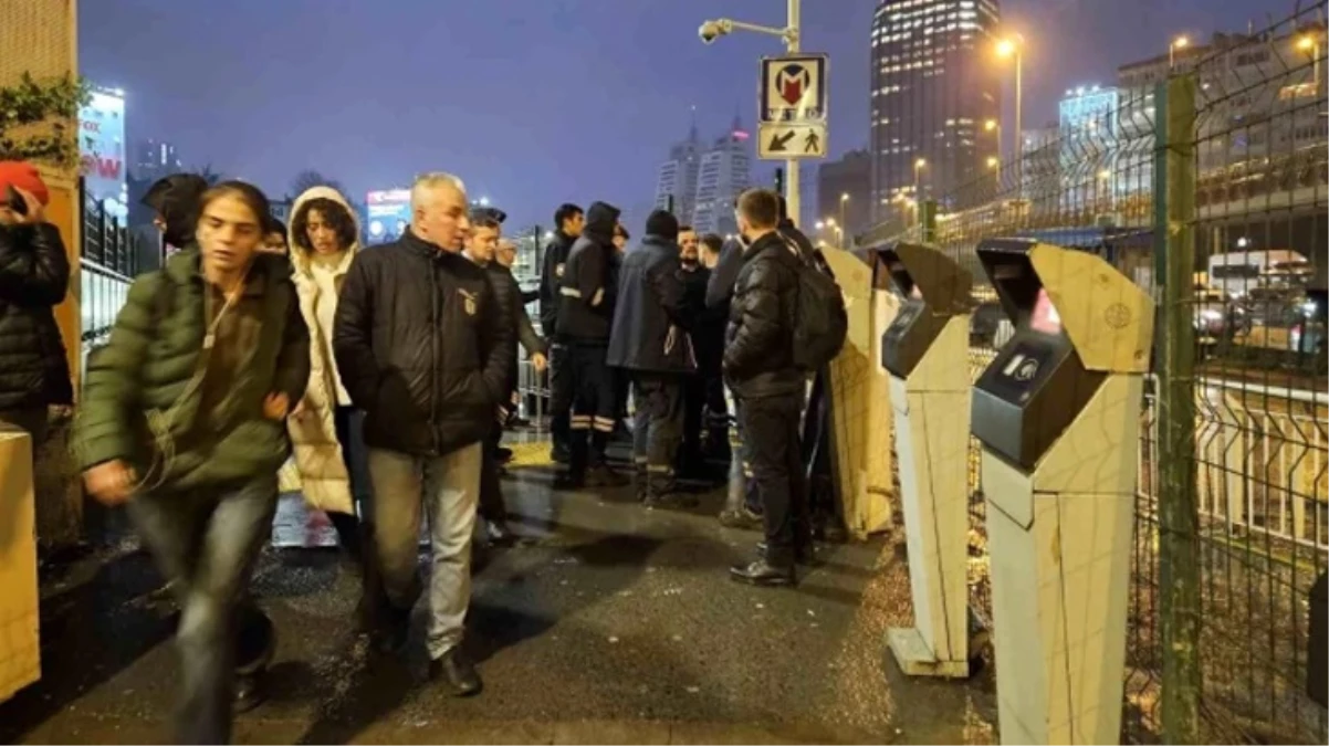 İstanbul Gayrettepe’de yürüyen merdivende sıkışan işçi hayatını kaybetti