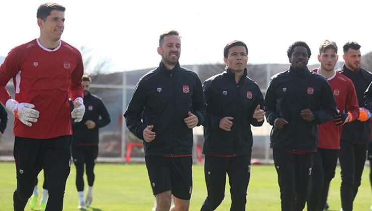 Sivasspor, Pendikspor maçı öncesi taktik çalıştı