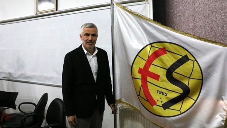 Önder Karaveli Eskişehirspor'la resmi sözleşme imzaladı