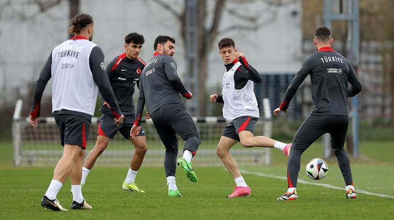 A Milli Takımımızda Vincenzo Montella, Avusturya maçı için kadro kararını verdi Gençler sahaya...