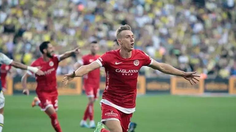 Antalyaspor forması giyen Adam Buksadan transfer sözleri Başka bir Türk kulübüne gitme ihtimalim var