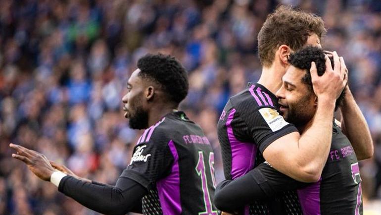 Bayern Münihten gol şov: Kane bir ilki başardı Sacha Boey...