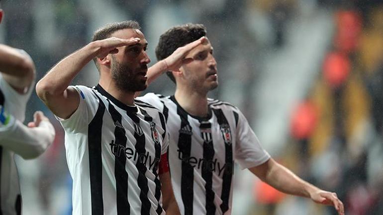 Beşiktaşta şaşırtan ayrılık kararı Sezon sonunda başka kulübe gidecek