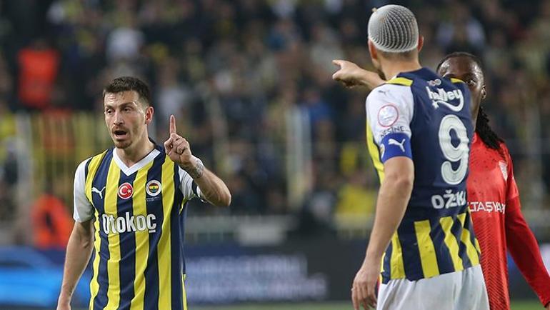 Fenerbahçe - Pendikspor maçının olay adamı: Mert Hakan Yandaş Doğruysa atılmalıydı