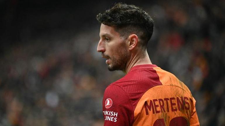 Galatasaray Dries Mertensin alternatifini Portekizde buldu İşte yapılan teklif...
