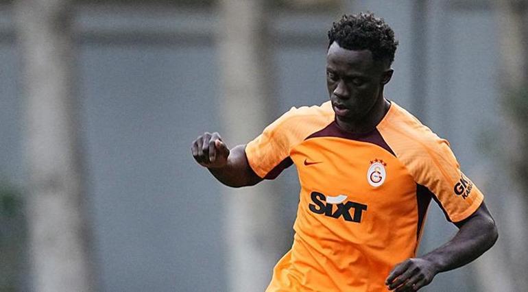 Galatasarayda Davinson Sanchez şoku İşte kaçıracağı maçlar