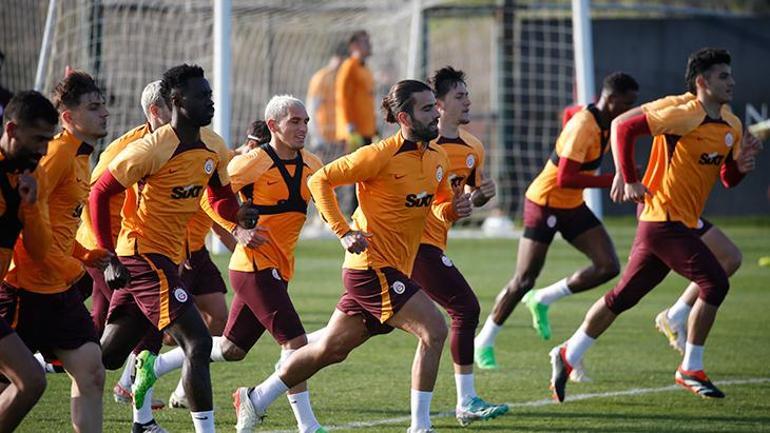 Galatasarayda Okan Buruktan çarpıcı açıklamalar Yurt dışı hedefi, Rafa Silva, Köhn, Mertens ve şampiyonluk sözleri