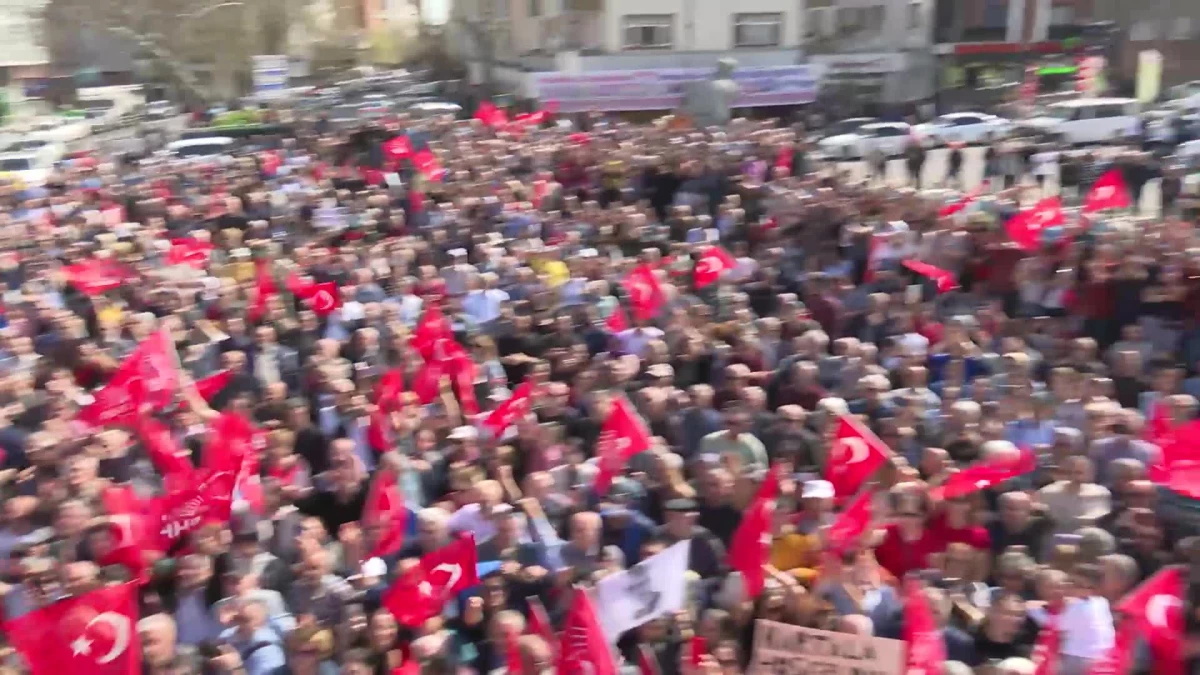 İmamoğlu, CHP’nin Anadolu yakasındaki adaylarıyla seçim turu yaptı