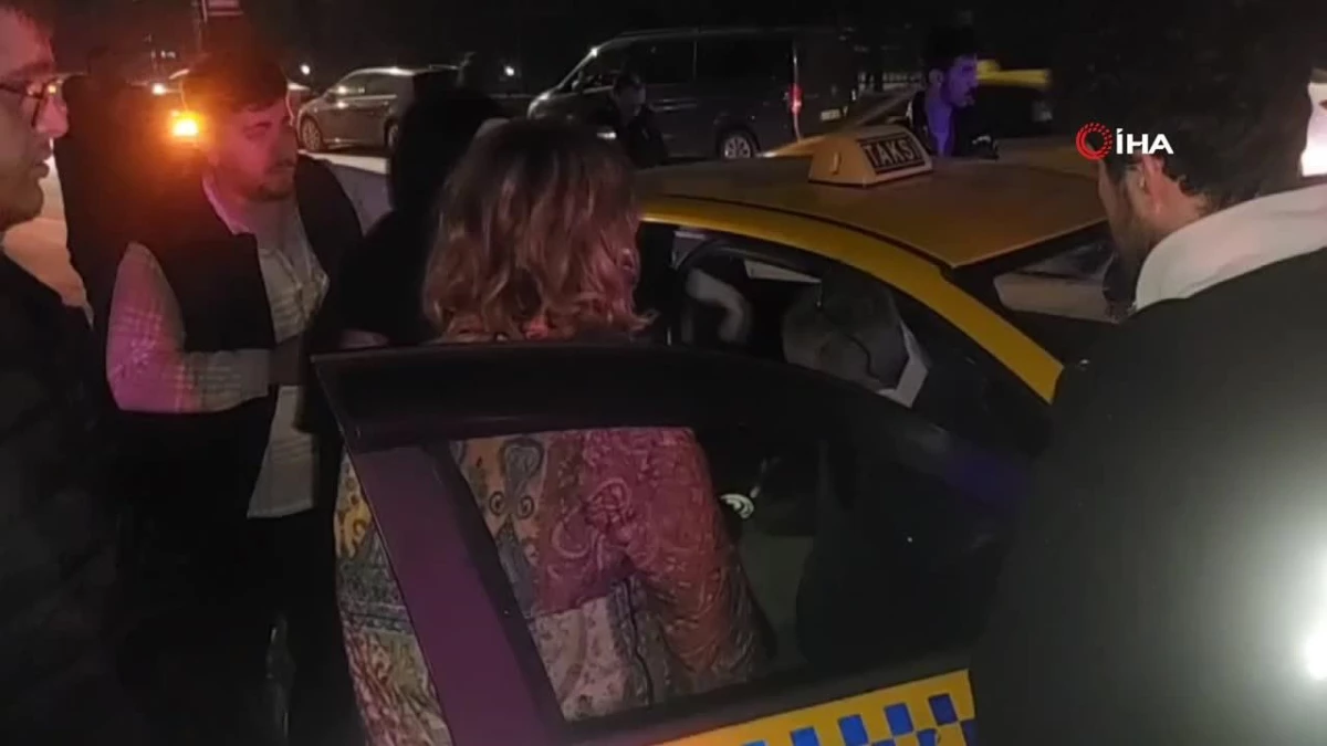 Kadıköy’de kontrolden çıkan taksi, otomobile arkadan çarptı: 1 yaralı