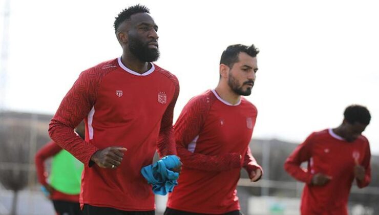 Sivasspor'da Fatih Karagümrük maçı mesaisi devam ediyor