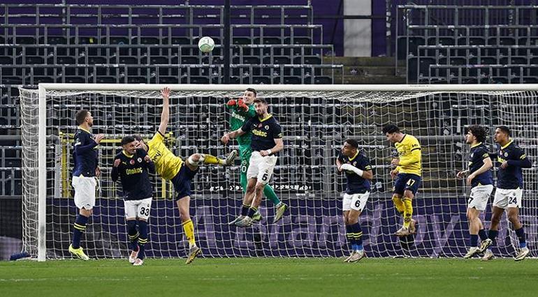 Tottenham Fenerbahçenin yıldızı için geliyor Galatasaray maçında izleyecekler