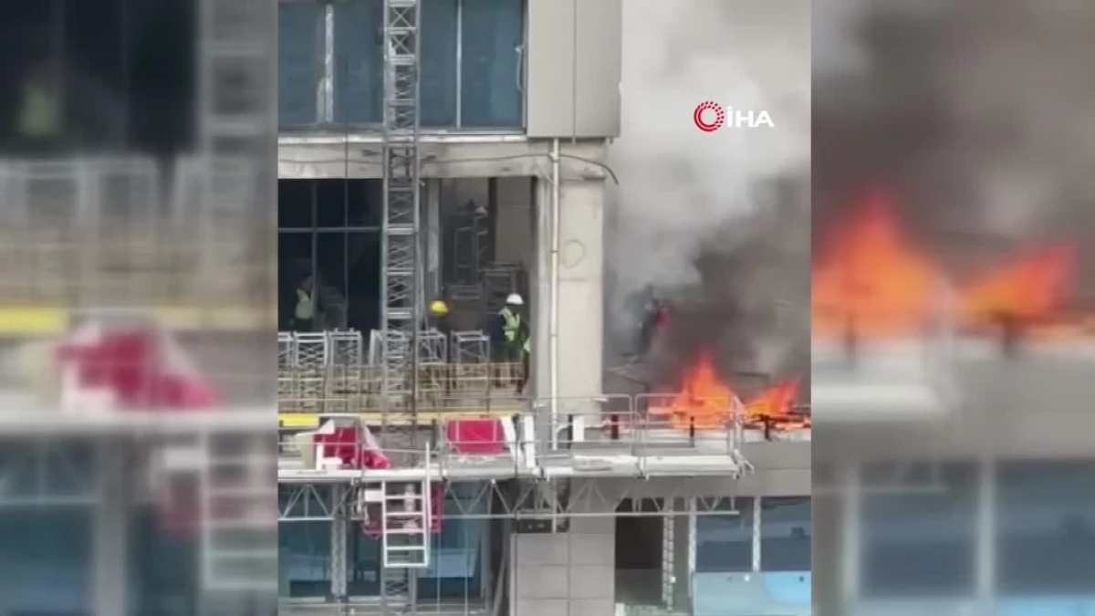 Ataşehir’de rezidans inşaatında çıkan yangın korkuttu
