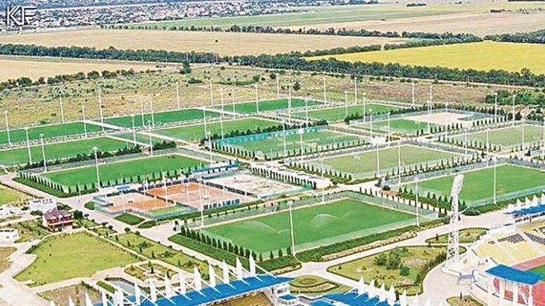 FANATİK ÖZEL | Moldovanın zirvesindeki Türk: Bülent Bölükbaşı